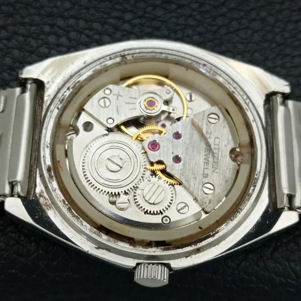 Vintage 1984 Citizen Manual Wound Mens Silver Watch W/Date & Silver accents